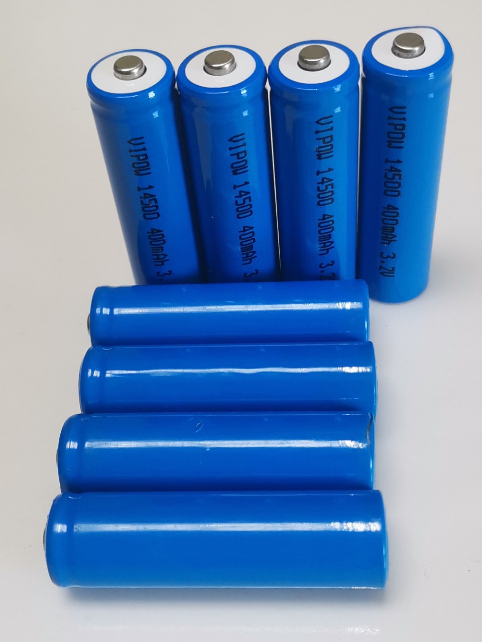 18650锂电池中性超大容量3.7伏强光手电筒三元材料耐用可充电池