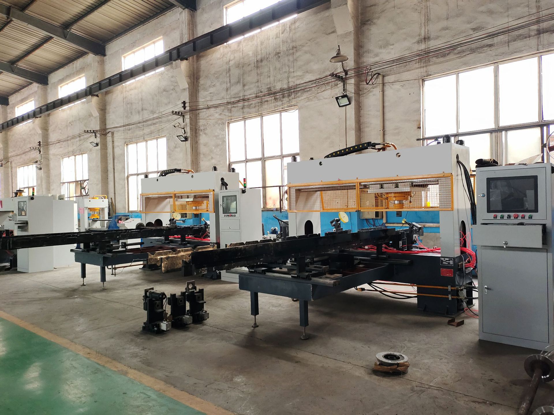 全自动圆管校直机铝管棒料数控矫直机伺服液压校直机