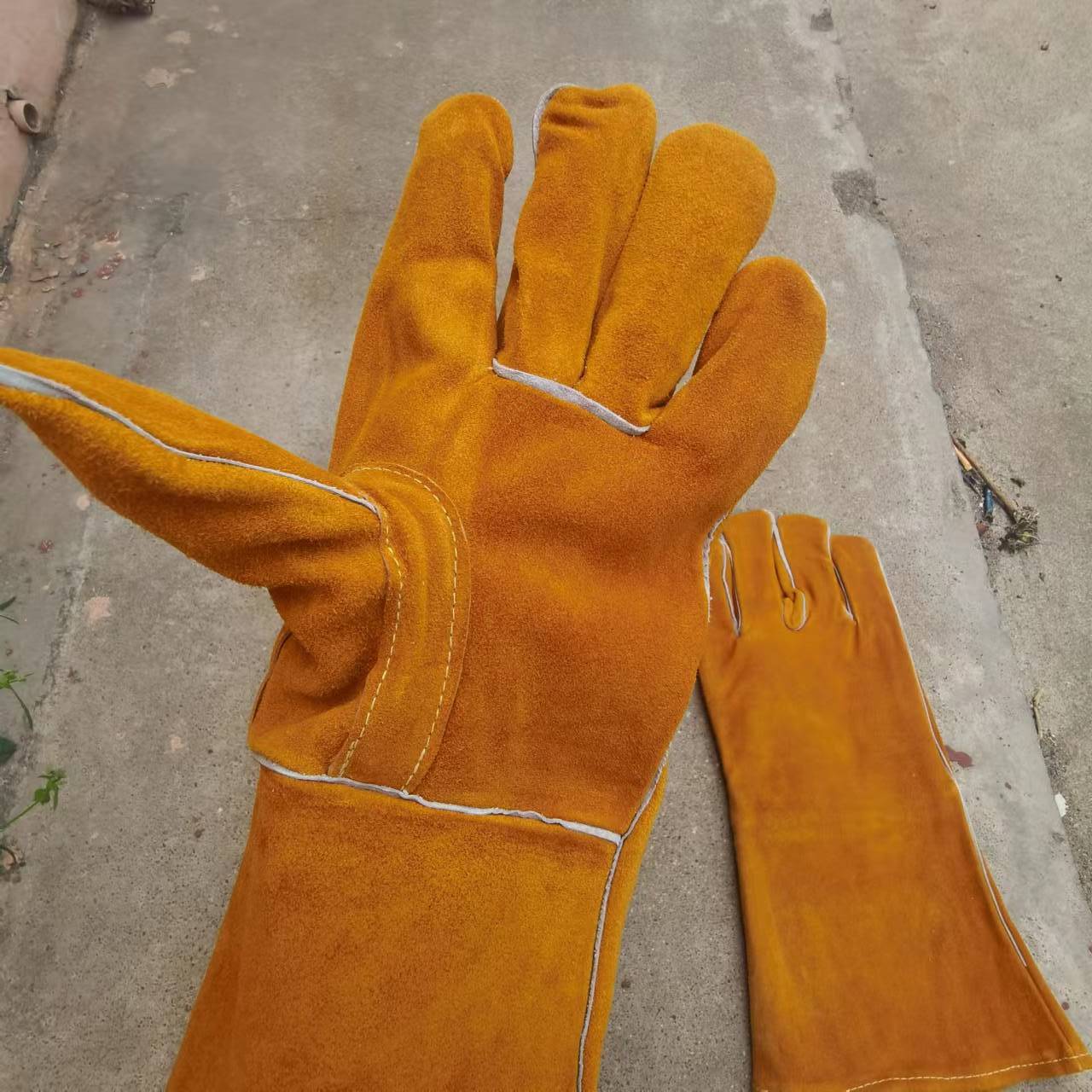电焊手套长款双层黄色防火线加固焊工焊接劳保手套全牛皮电焊手套