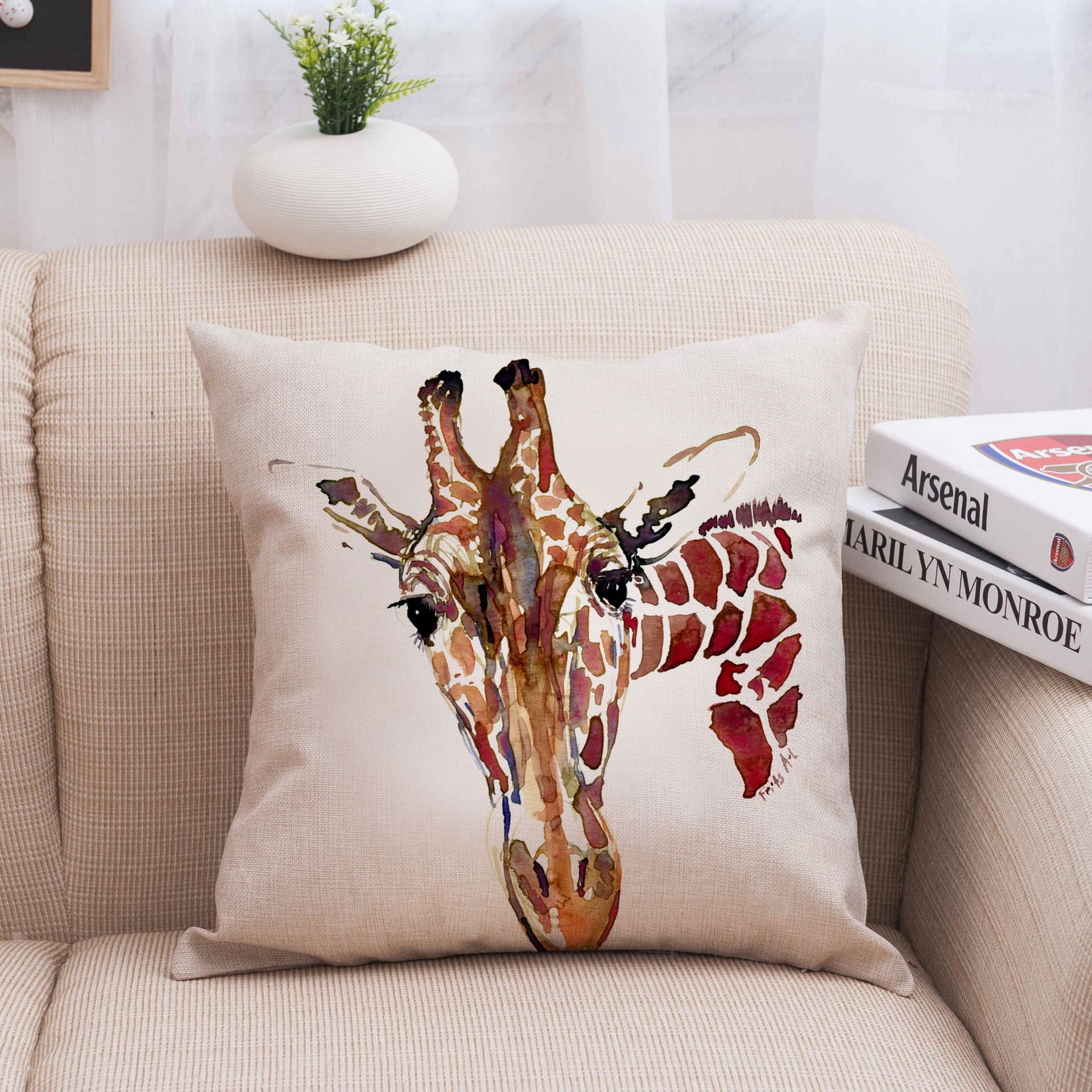 北欧ins风麋鹿长颈鹿猎豹虎狐狸变色龙靠枕靠垫抱枕(不含枕芯)