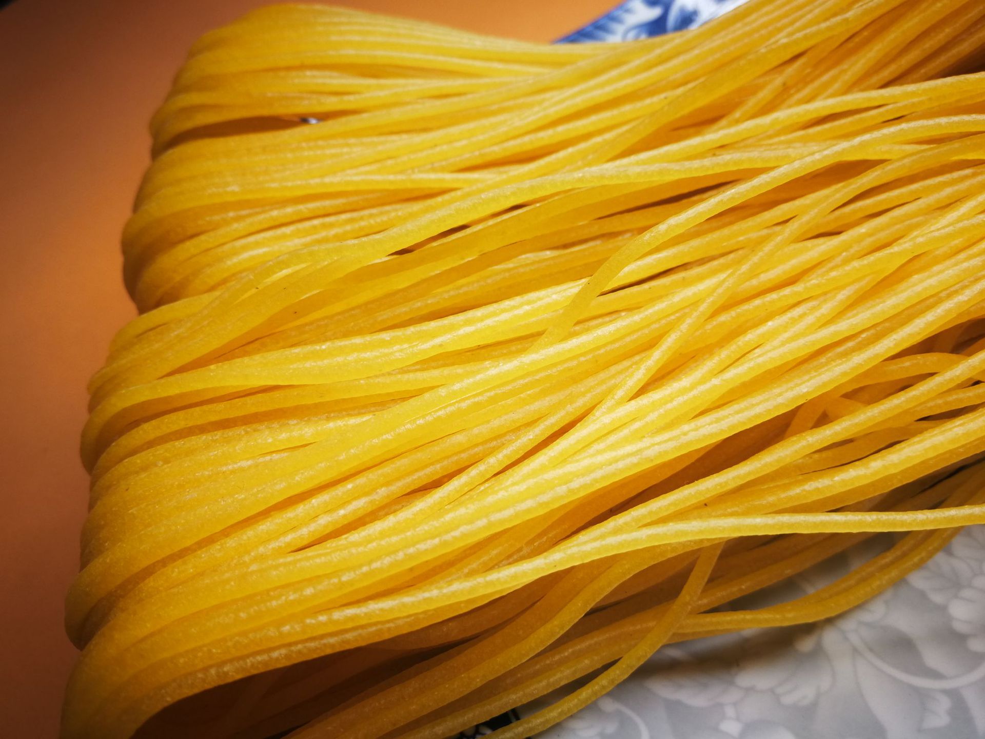 玉米面条商用东北特产500g袋装方便速食粗粮半干玉米面条杂粮厂家