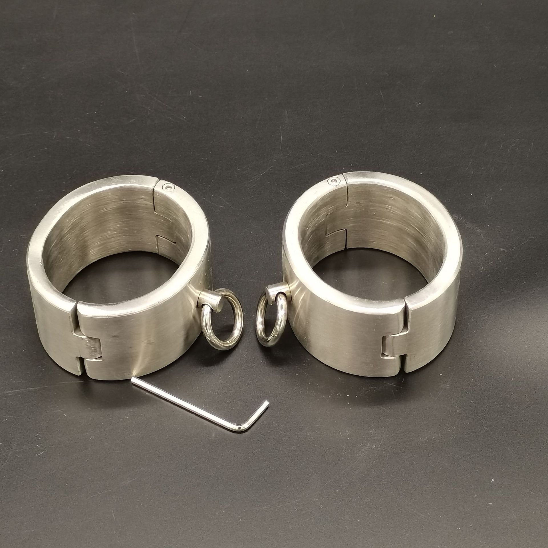 不锈钢手镯脚镯3厘米高6厘米高成人情趣用品手铐脚镣sm用品