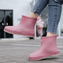 新款韩版女式低筒休闲时尚雨靴   女款防水防滑PVC材质四季水鞋