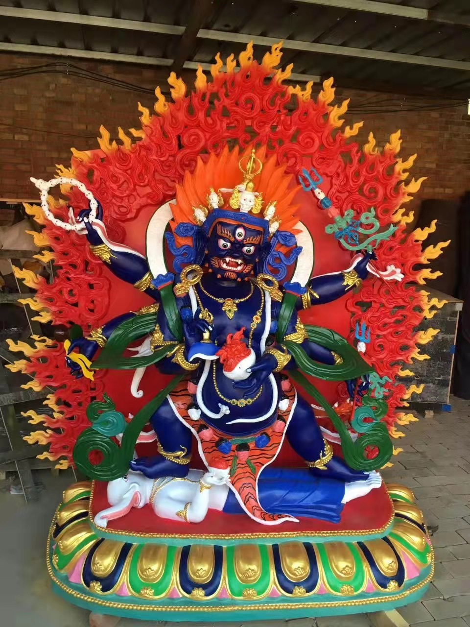 藏传佛教纯铜佛像六臂玛哈嘎拉护法像鎏金大黑天可装藏 工厂