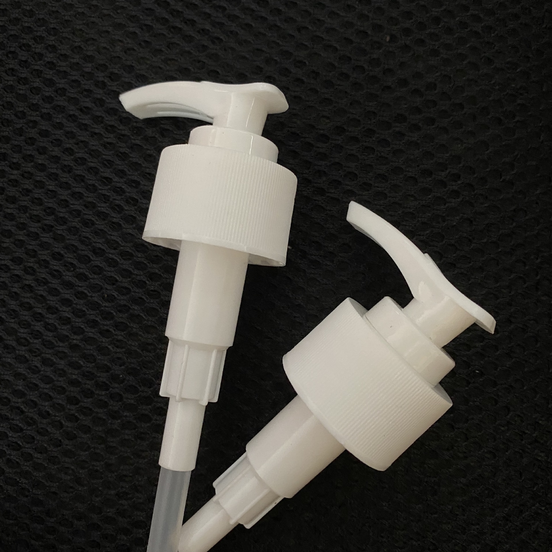 28牙乳液泵电化铝螺纹泵洗手液消毒液洗发水沐浴露泵头