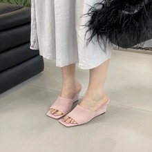 2023年韩版夏季新款时尚坡跟一字拖露趾气质凉拖鞋