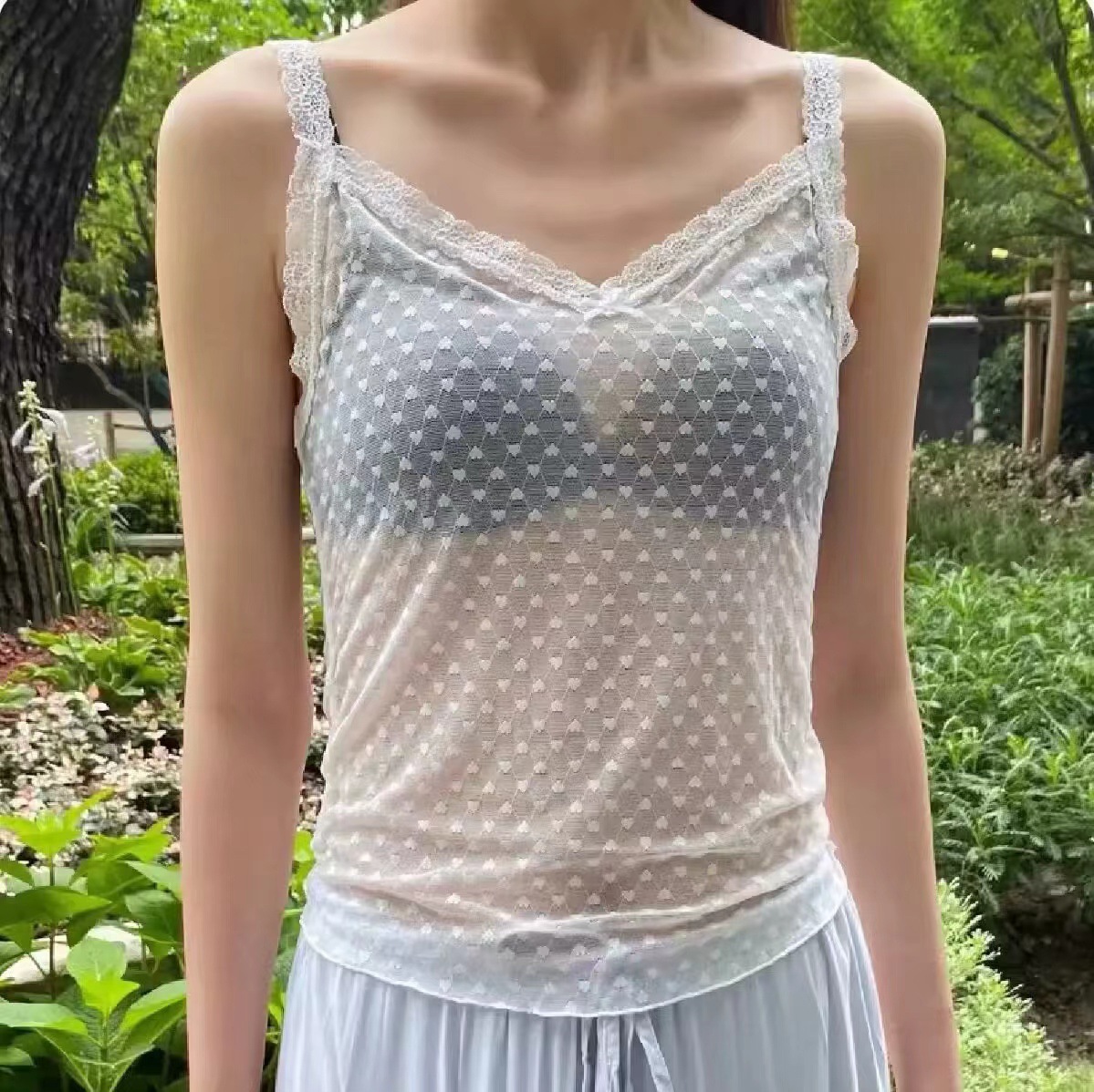 brandy bm新款v领蝴蝶结蕾丝爱心吊带背心女bm透视薄款百搭上衣夏