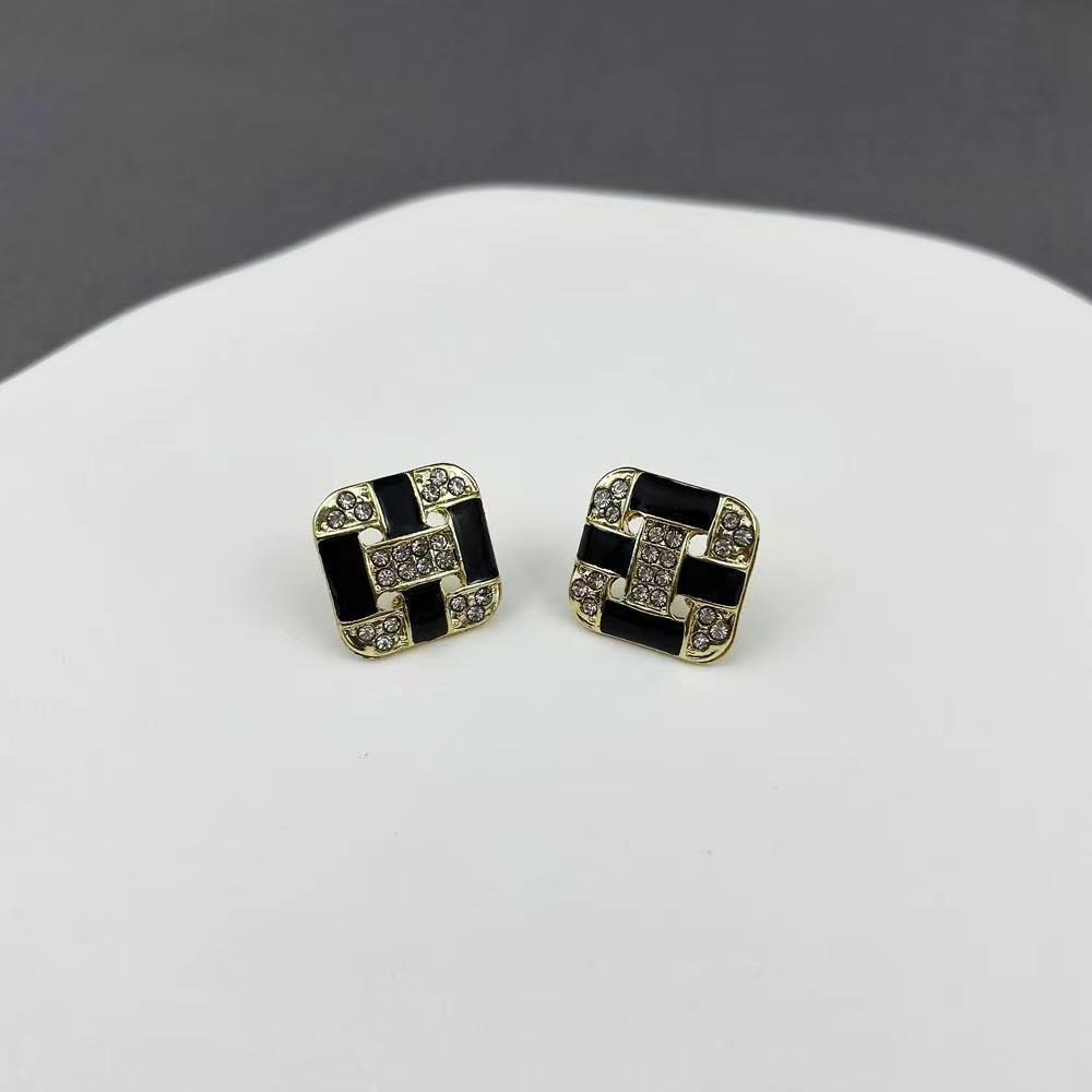 and White Checkered Stud Earrings with Special Design High-End Rhinestone Earrings Retro French Hepburn Style Earrings
