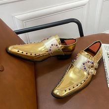 黄金切尔西靴男尖头金色战靴铆钉网红爆款皮小浪蓝色妖姬休闲皮鞋