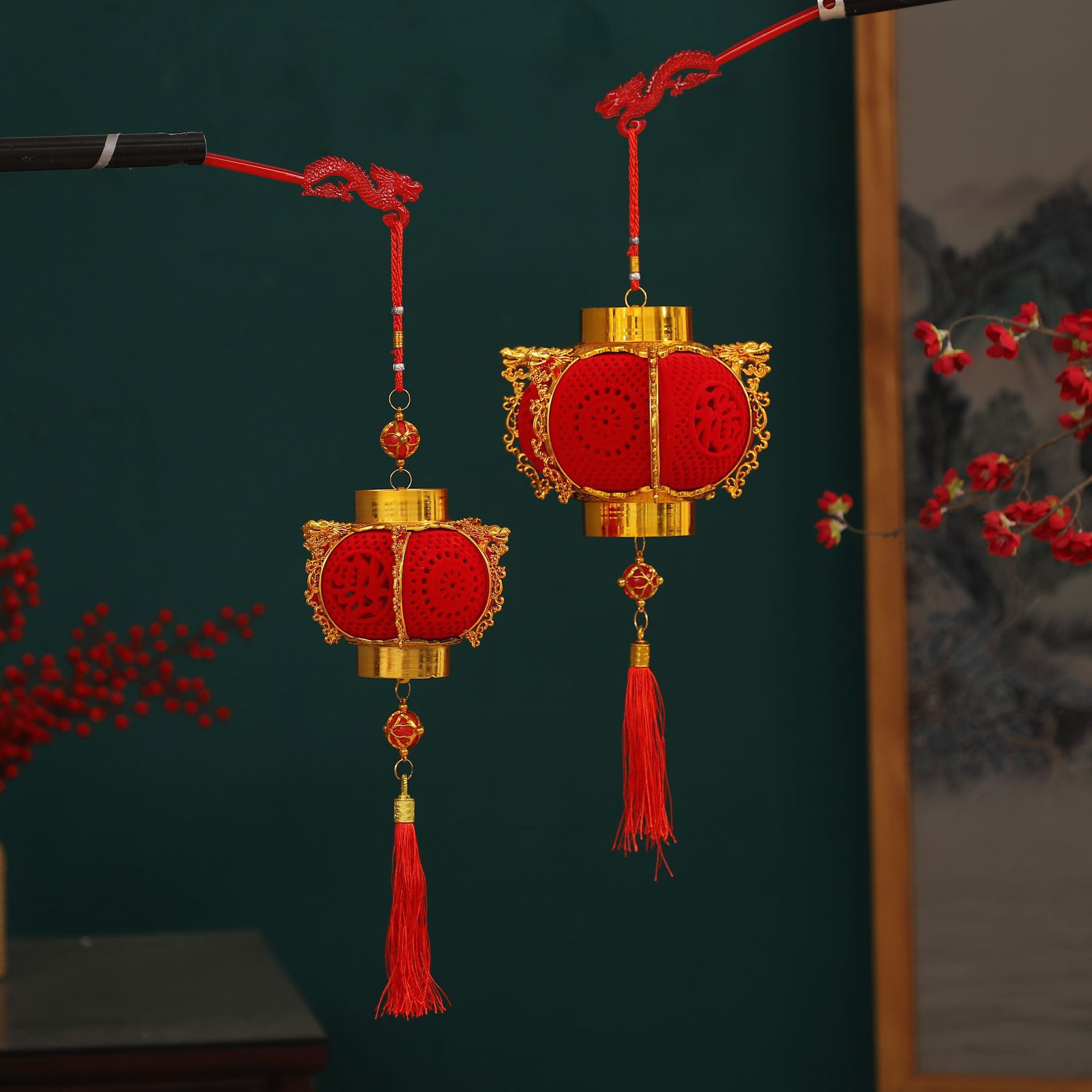 2024 New Spring Festival Lantern Dragon Pendant Lantern Temple Fair Luminous Portable Traditional Decorative Palace Lamp Flocking