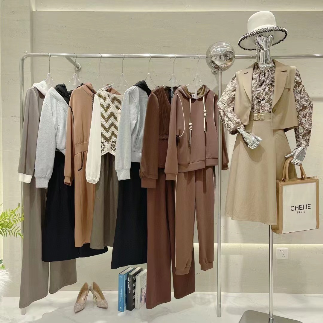 2023秋季珂雯娜外套品牌折扣大码女装外套专柜撤柜尾货四季青服装
