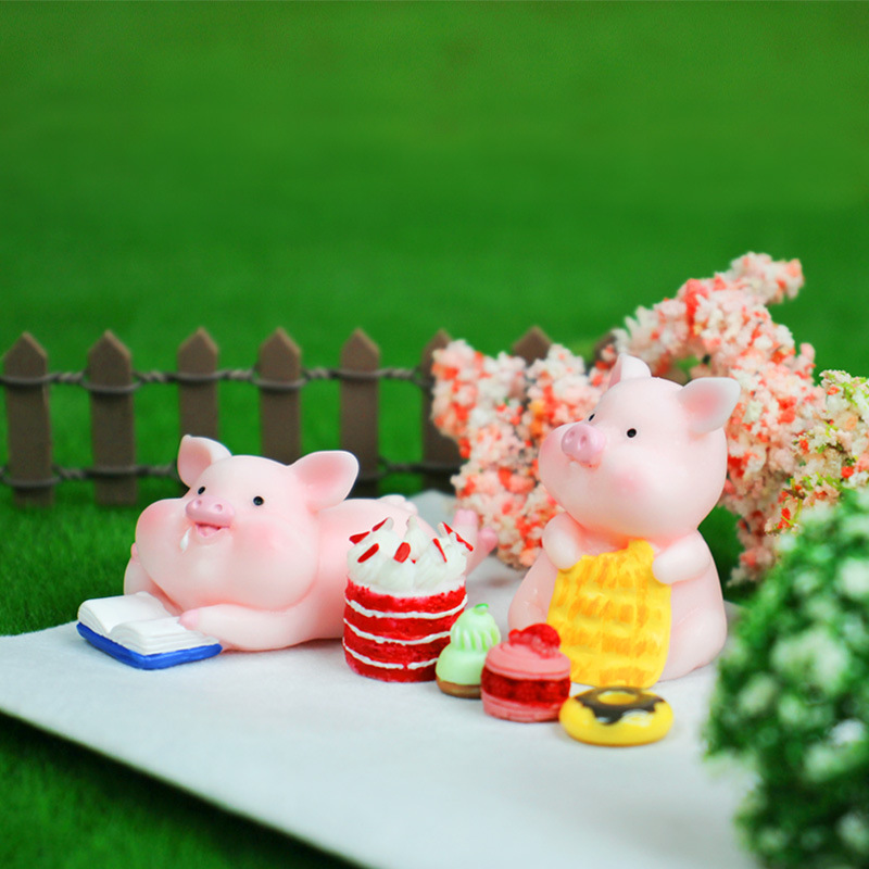 Micro Landscape Spring Outing Piggy Ornaments Creative Home Desktop Small Animal Resin Crafts Car Decorations Wholesale