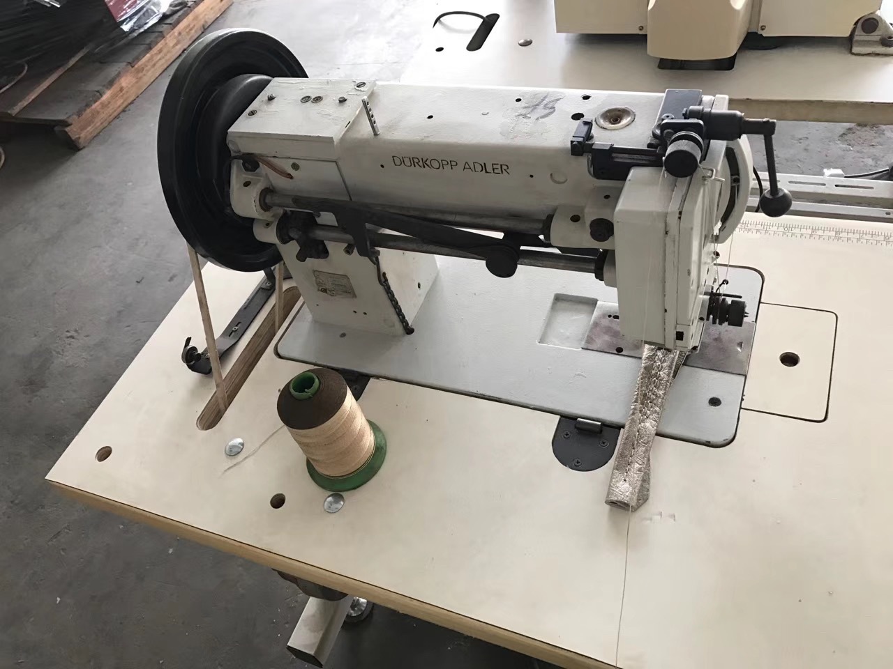 德国杜克普204三同步车九成新,极厚料粗线车