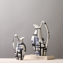现代简约手绘抽象图案陶瓷花瓶样板房客厅创意单耳插花装饰品摆件