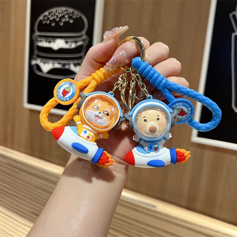 Creative Travel Spaceman Keychain Cute Cosmo Dog Space Cat Rocket Animal Key Chain Men's Bag Pendant