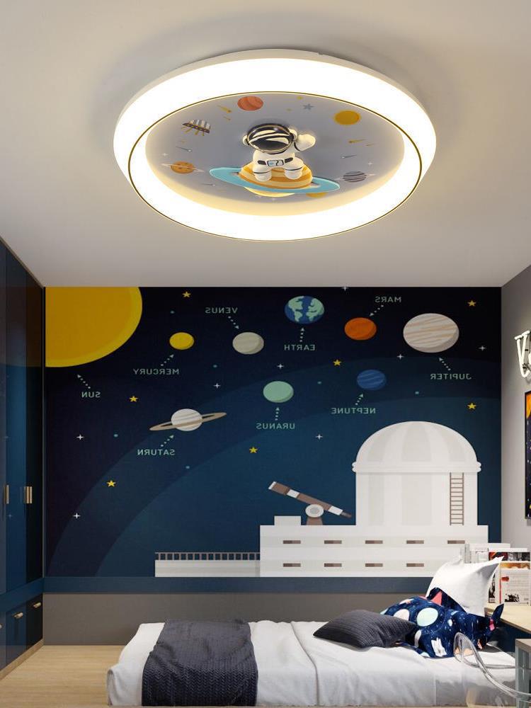 卡通卧室灯男孩房间灯创意个性星球太空人现代简约儿童房吸顶灯具