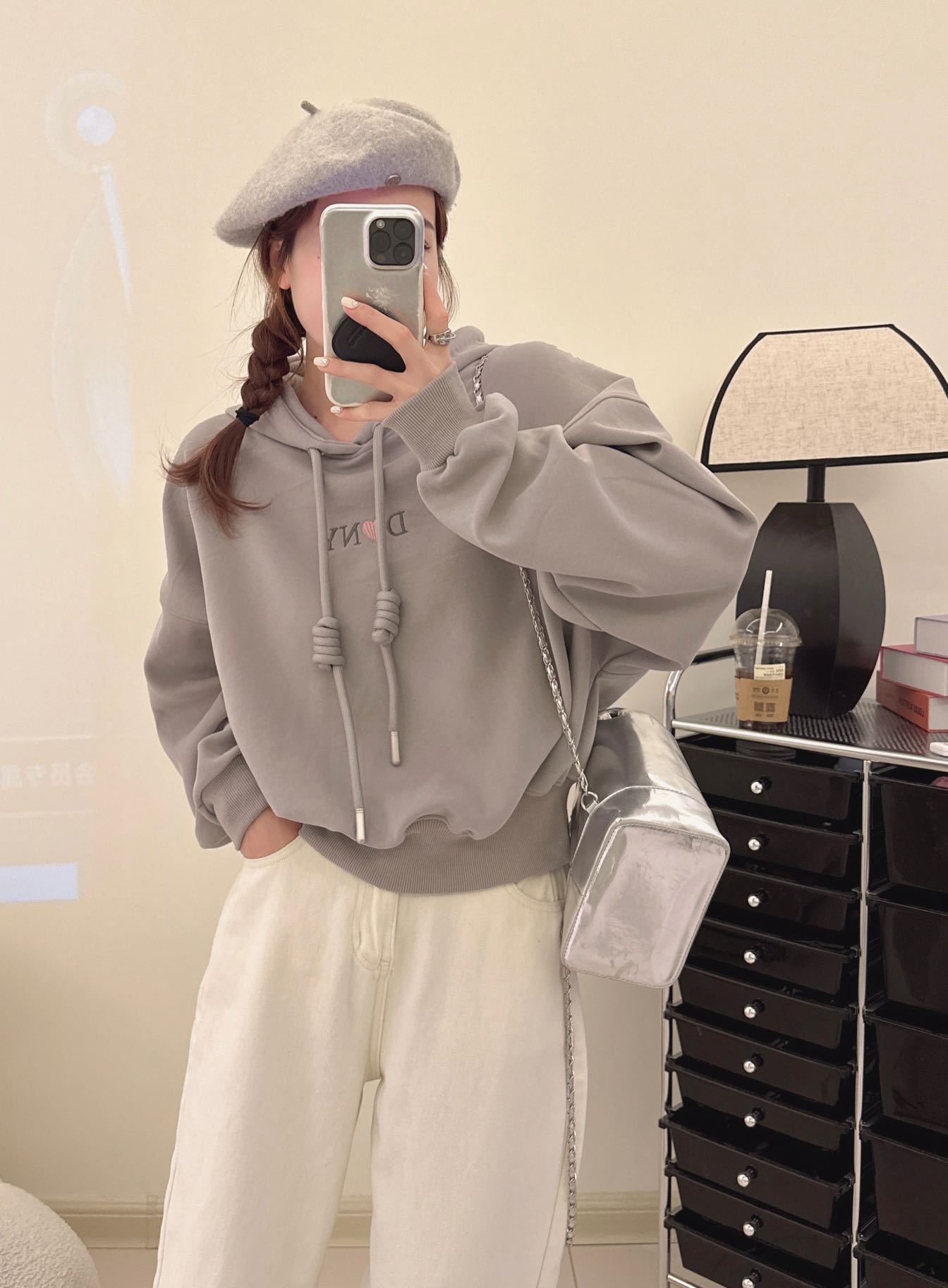 短款刺绣字母通勤休闲连帽卫衣 23年秋新款宽松百搭时尚上衣帽衫