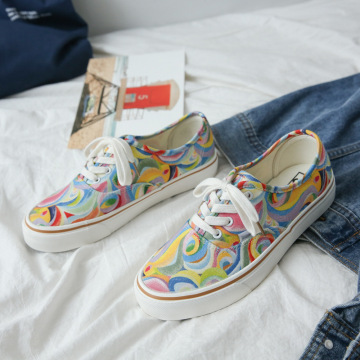 春秋新款花色彩虹低帮帆布鞋女韩版涂鸦小众潮流板鞋-