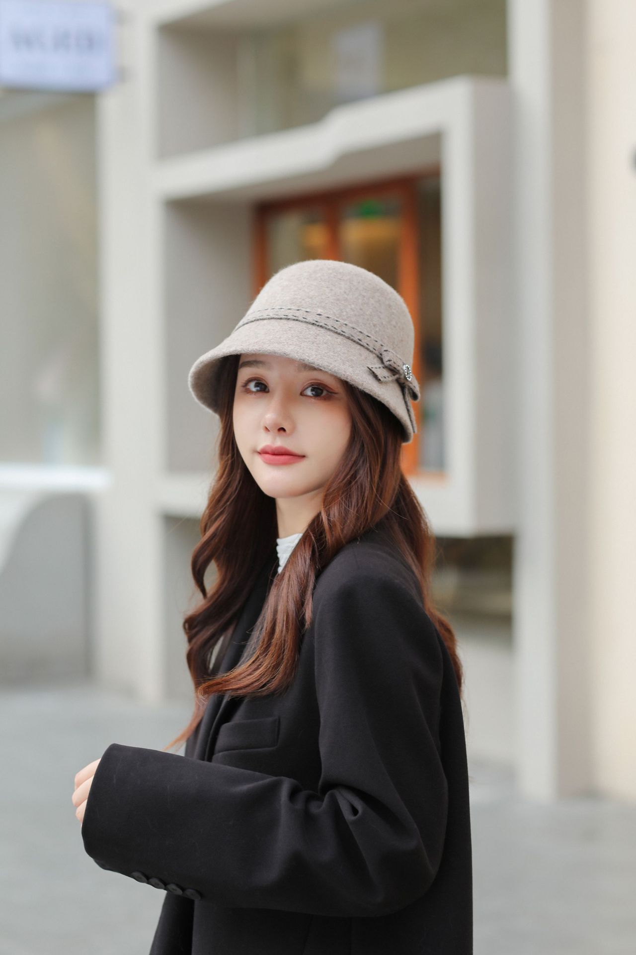 2021秋冬韩版显脸小毛绒水桶帽纯色羊毛蝴蝶结遮阳帽保暖女士帽子