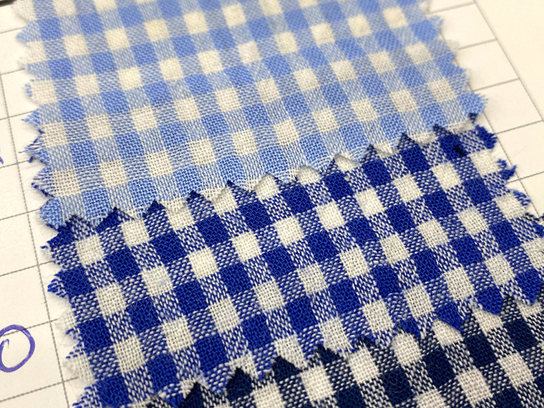 厂家直销人棉格纹条纹春秋格子裙平纹色织格混纺衬衫面料小格子布