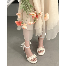 白色爆款蝴蝶结仙女风法式凉鞋女2024年新款夏季珍珠配裙子高跟鞋