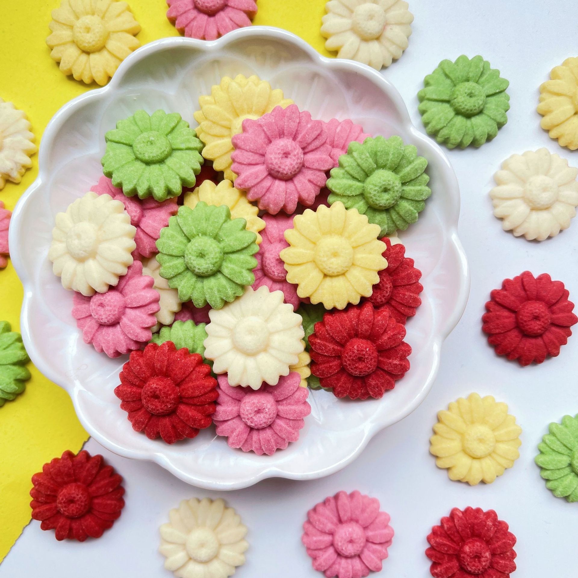 小雏菊蛋糕装饰饼干粉色花朵网红生日派对甜品台装扮插件零食摆件