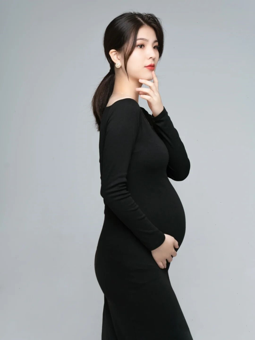 新款情侣孕妇照服装黑色显瘦修身影楼孕期艺术拍照摄影写真情侣装