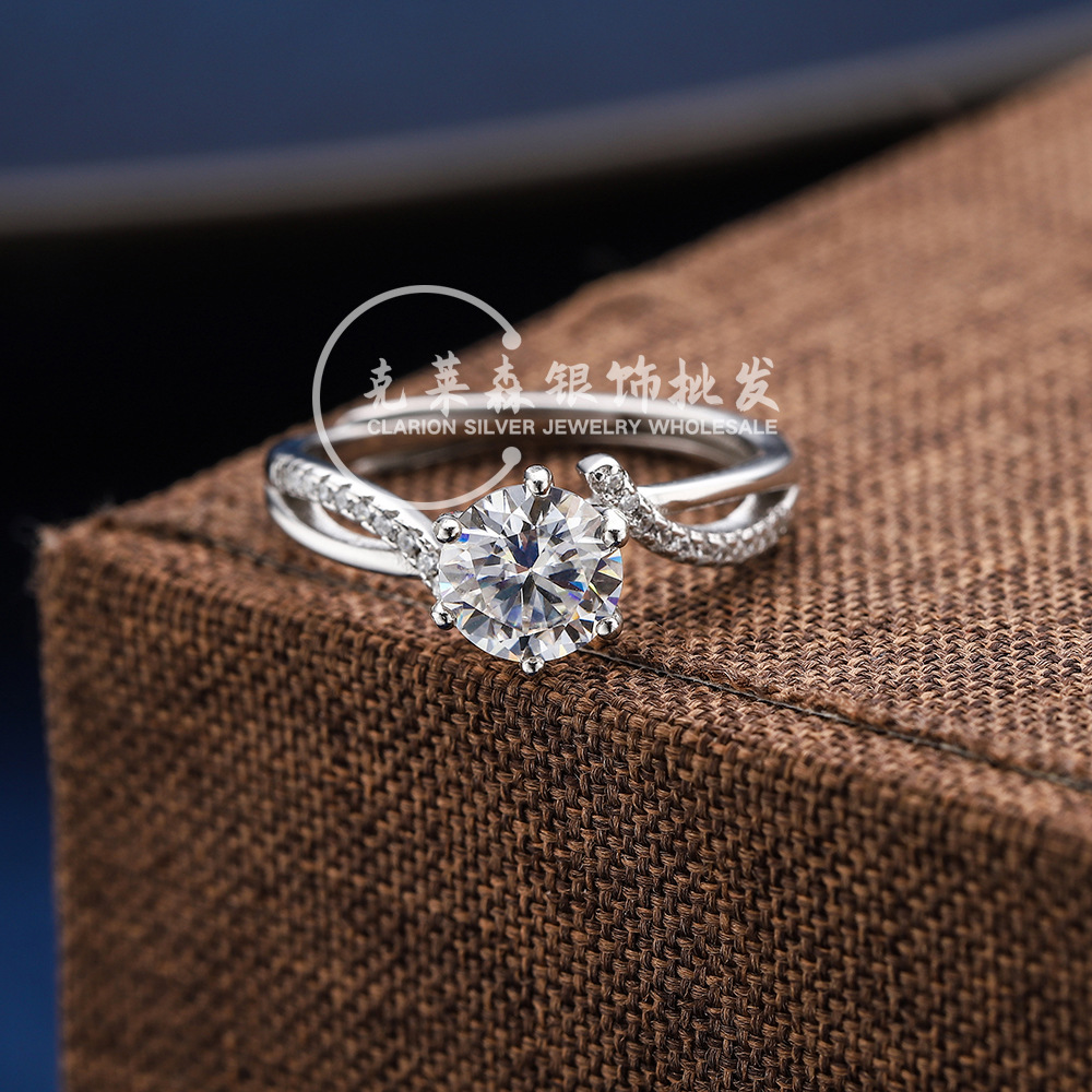 新款刘诗诗同款六爪莫桑戒指 s925银镶莫桑石婚庆戒指女款首饰品