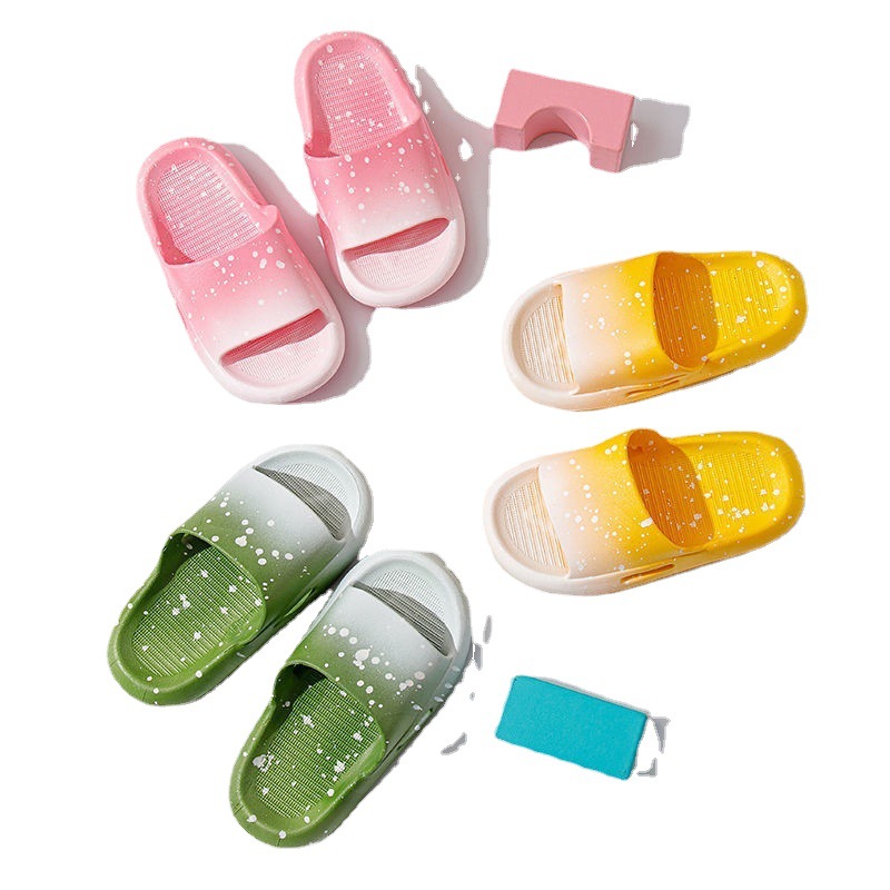 New Summer Gradient Children's Slippers Boys Girls Sandals Indoor and Outdoor Home Non-Slip Boys Sandals