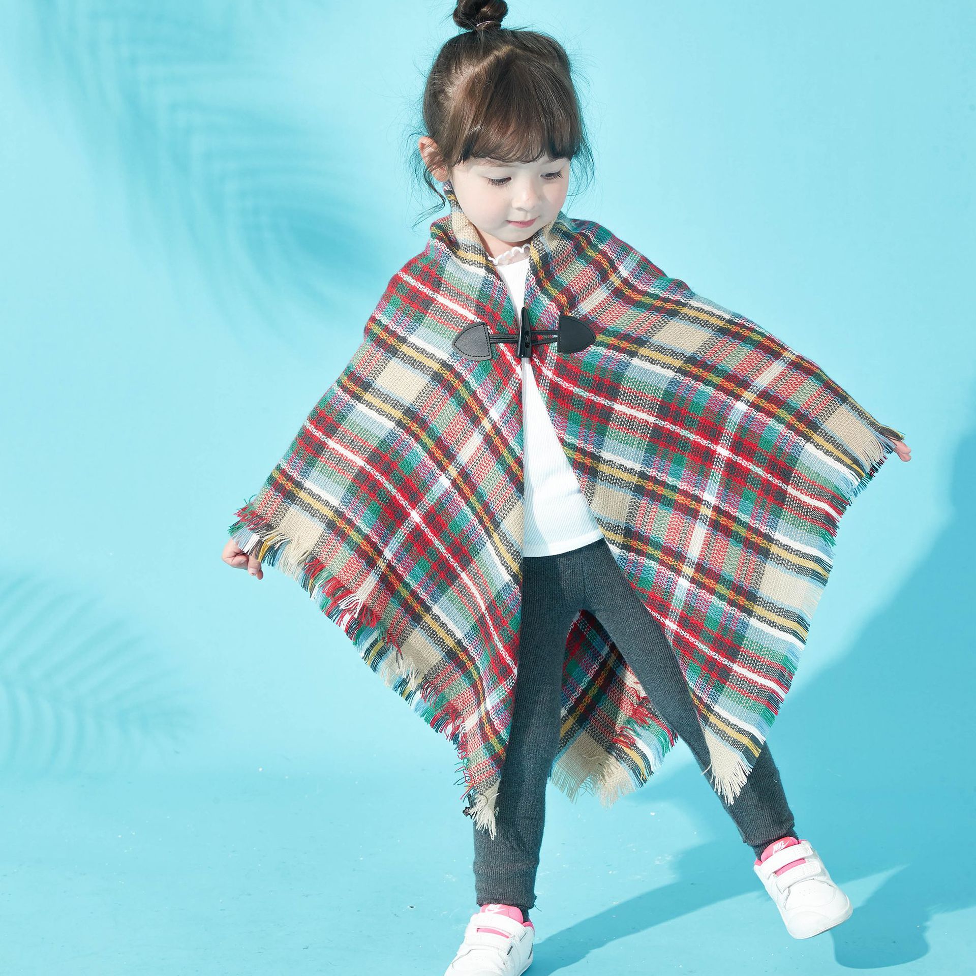 Factory Direct Supply Amazon Hot European and American Autumn and Winter New Parent-Child Children Horn Button Plaid Cape and Shawl