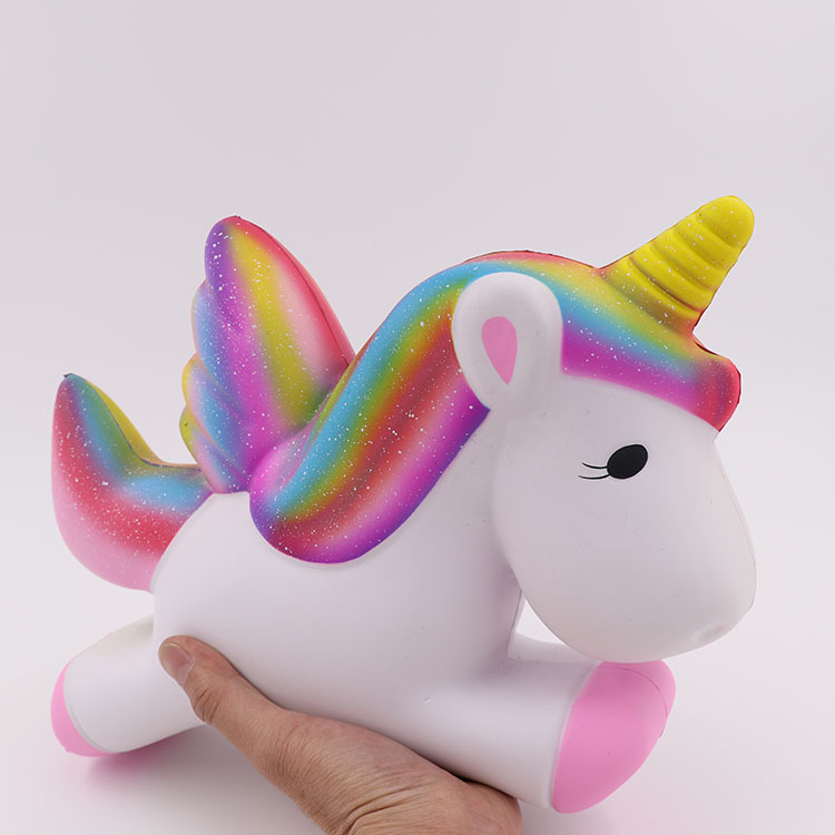 新款squishypu卡通带香味慢回弹超大飞马减压发泡玩具厂家直销