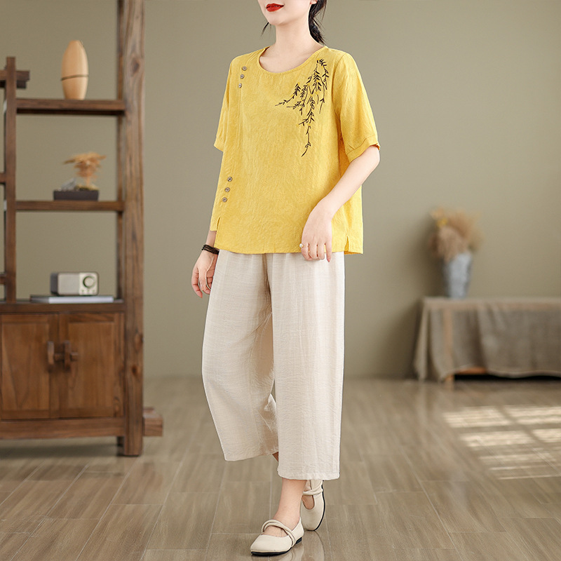 2024 Summer New Fashion Outfit Short-Sleeved T-shirt Cotton and Linen Top Embroidered Versatile Small Shirt Nine Pants Women's Suit
