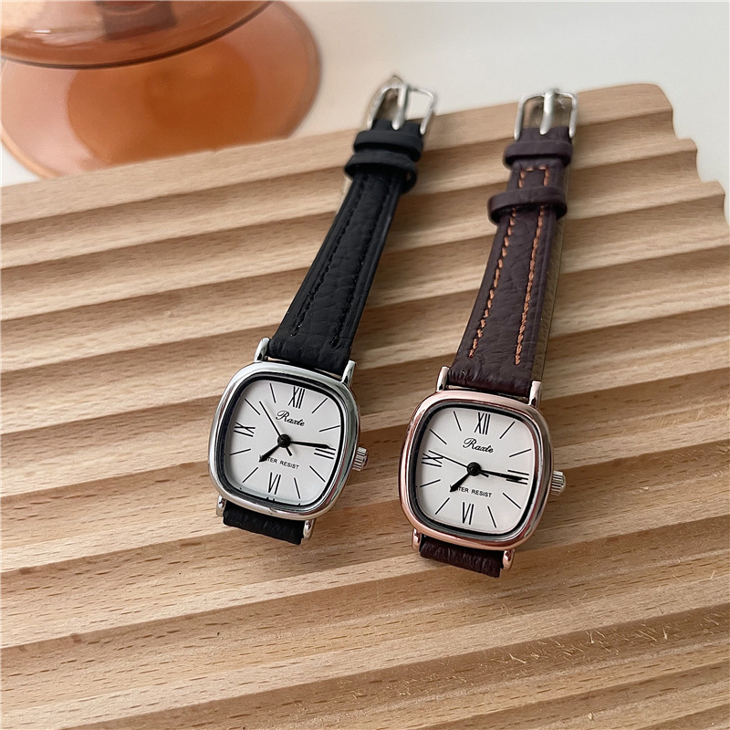 雷特方形小巧复古女士手表女ins风学生新款简约气质文艺罗马刻度