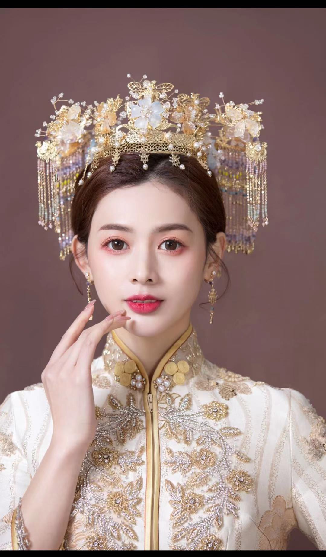 秀禾头饰新娘2021新款简约中式大气凤冠古装圆脸结婚秀禾服发饰