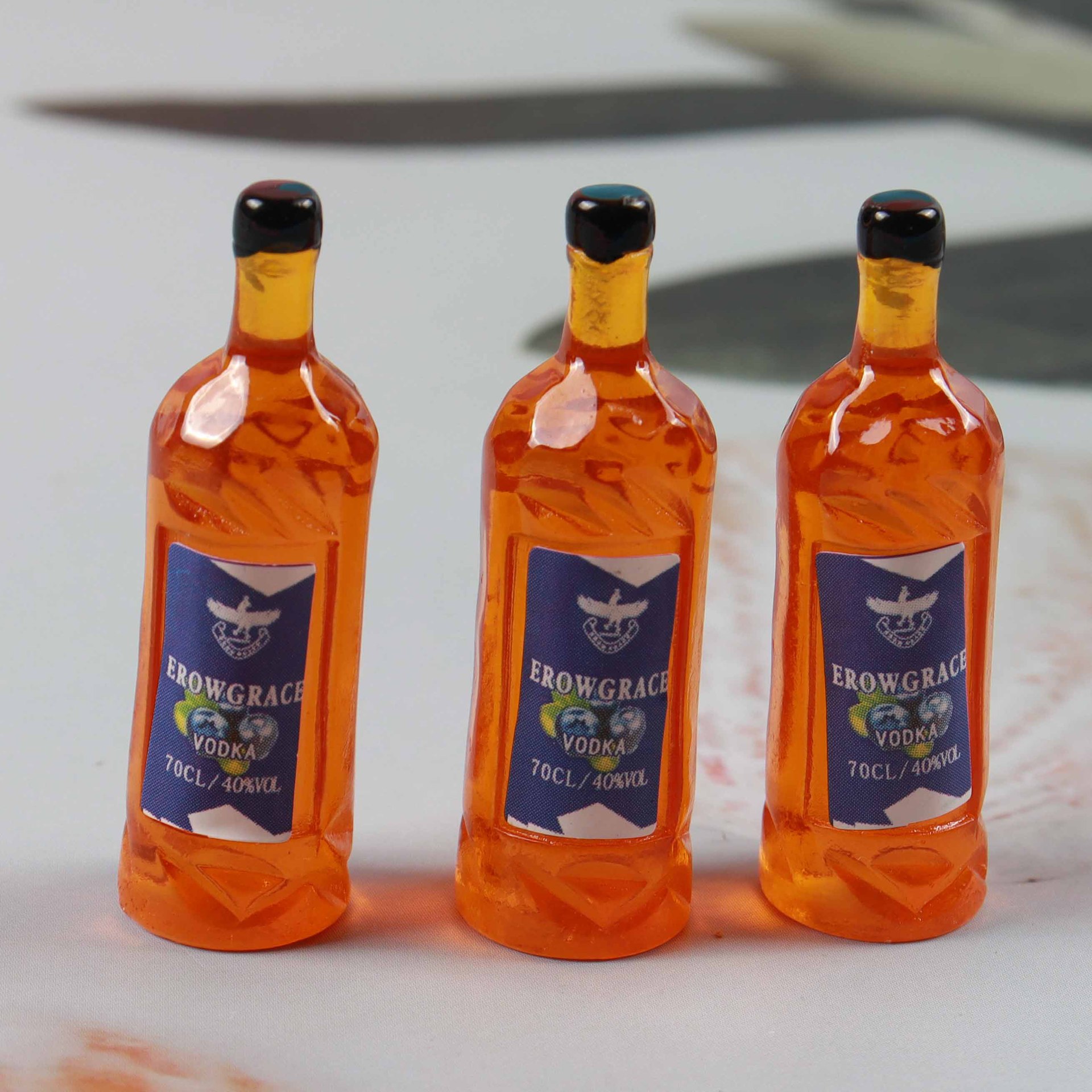 Resin Simulation Miniature Foreign Wine Primary Color Small Bottle Diy Mobile Phone Shell Keychain Hairpin Decorative Material Wholesale