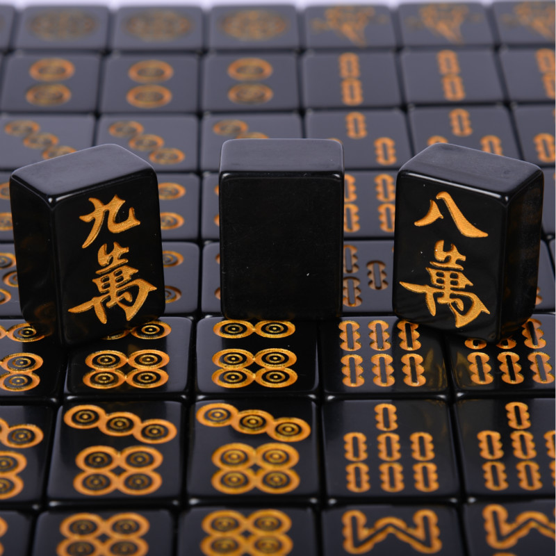 纯黑麻将