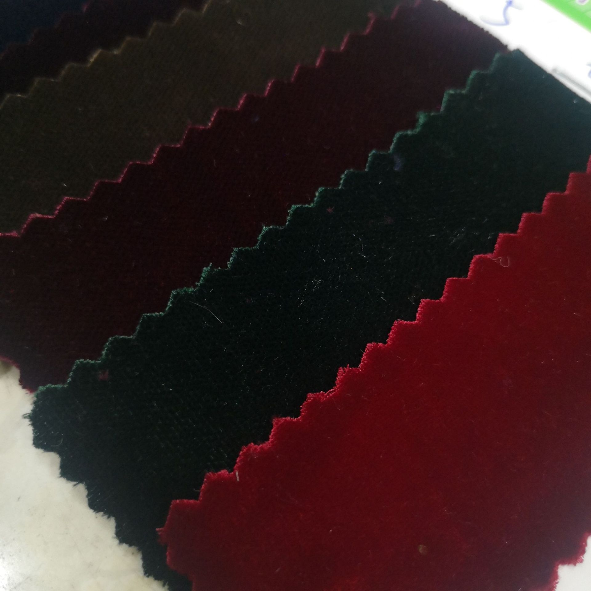 现货 无弹金丝绒面料 加厚仿真丝绒布 服装箱包鞋材用料-阿里巴巴