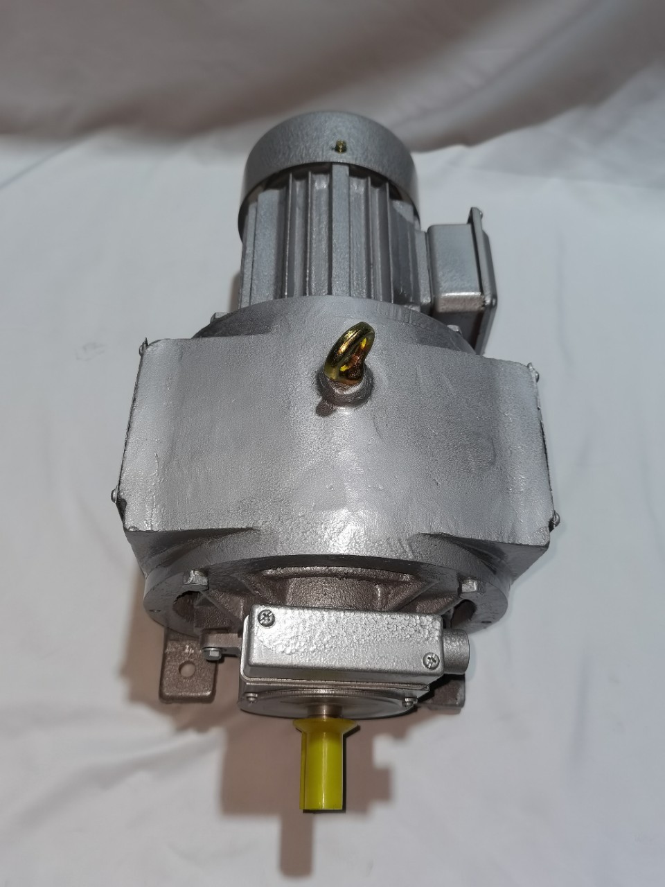 电磁调速电机yct132一4b一1.5kw无级变速滑差电机马达,纯铜苾