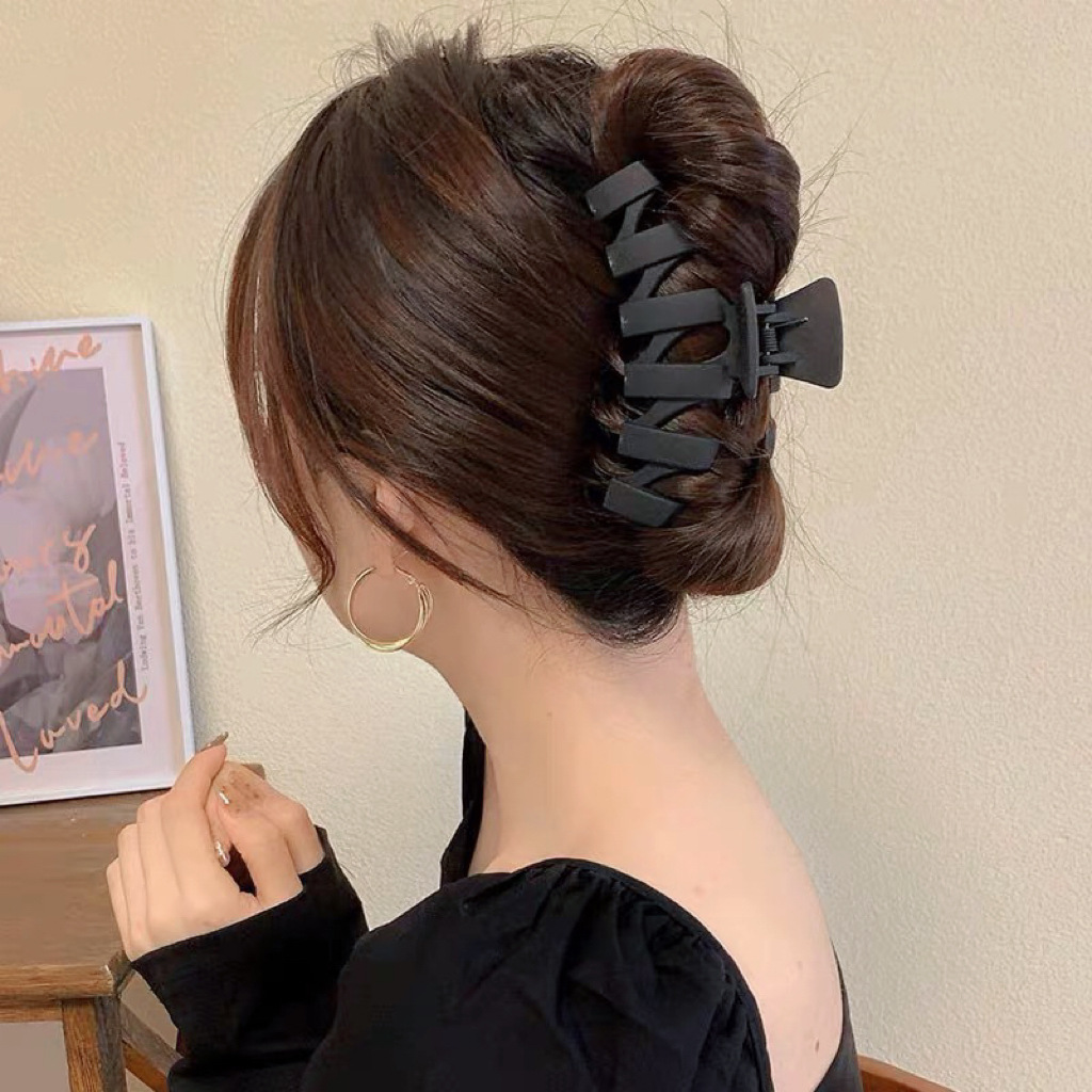 Cross-Border Frosted Texture Claw Clip Back Head High Ponytail Shark Clip Large Rib Hairpin Hair Accessories Wholesale