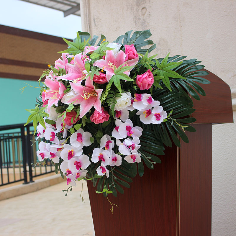 会议桌上的花美容院花束会议室挂式台假花前台发言摆放