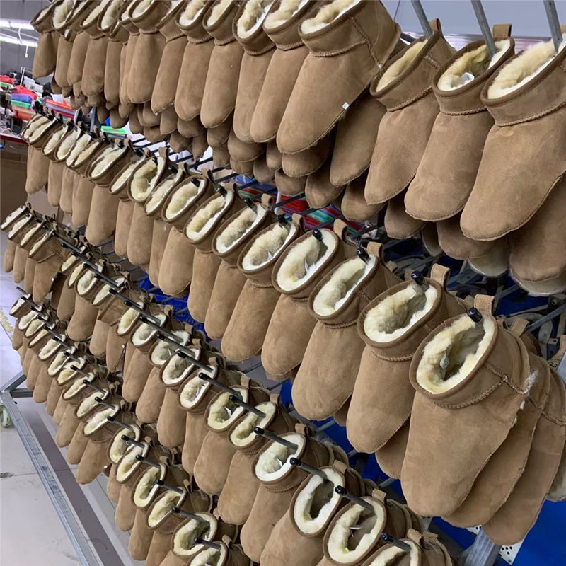 桑坡cizyugg雪地靴女周冬雨同款mini迷你短靴羊皮毛一体cizΥugg