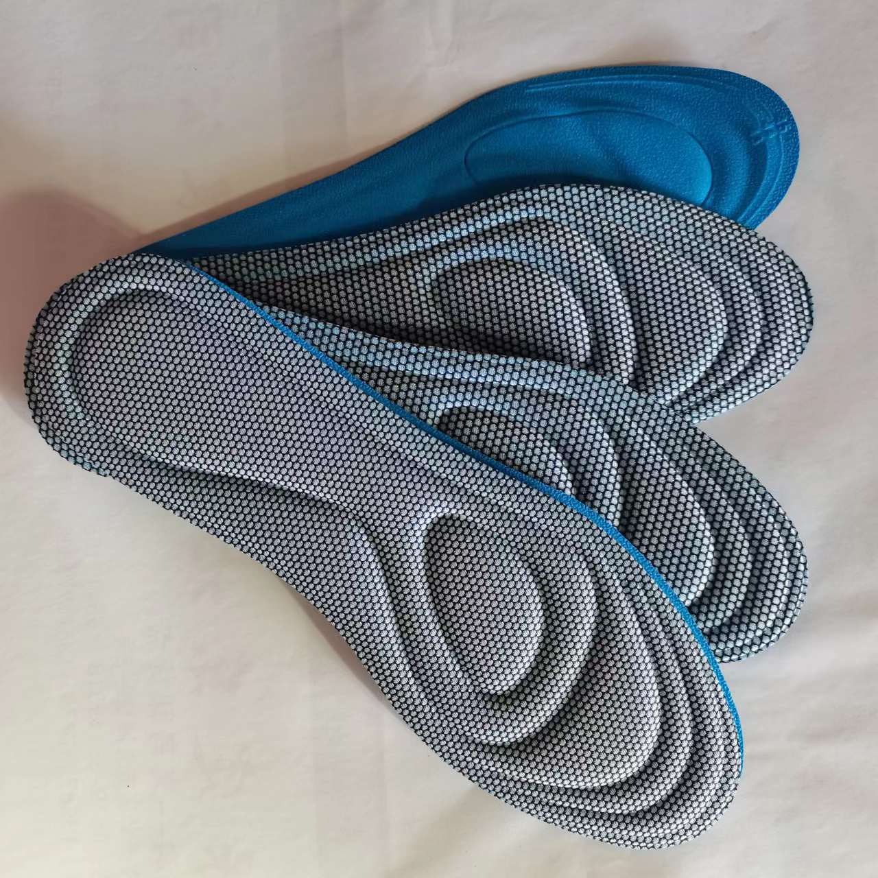 四季款男女士舒适防震鞋垫吸汗透气运动鞋垫厂家批发休闲多用鞋垫