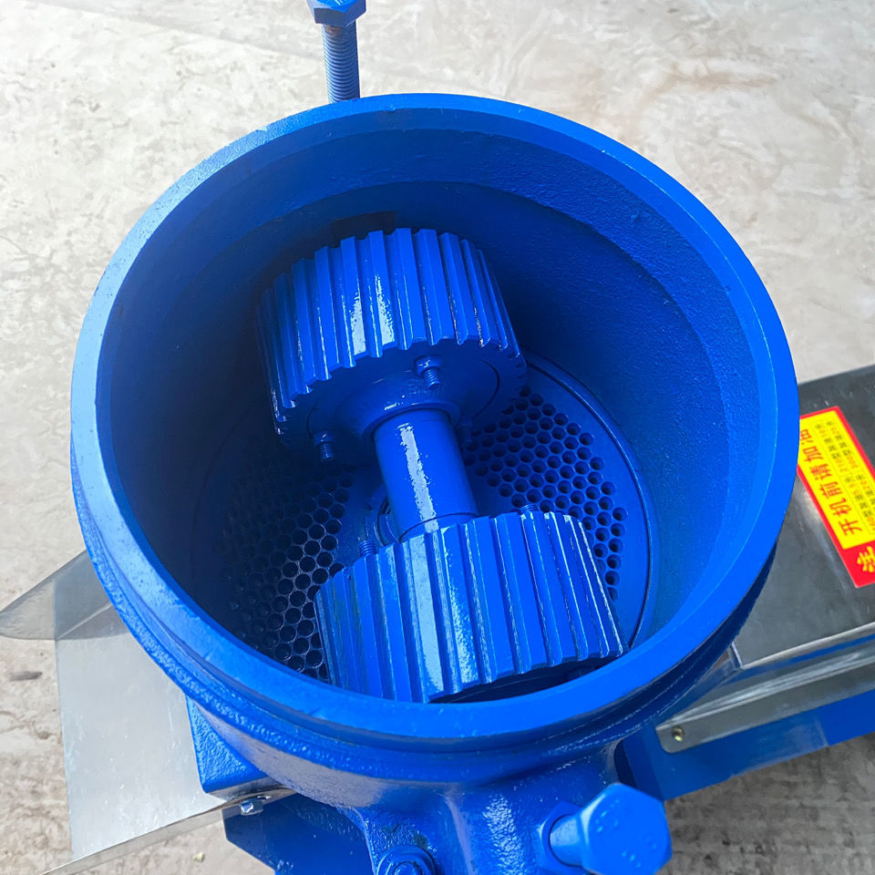 新型饲料颗粒机干湿两用家用小型牛养兔养殖草料秸秆饲料机棵粒机