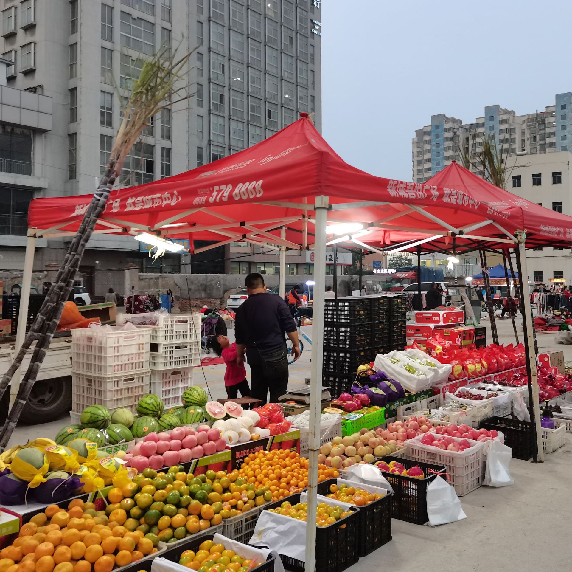 四角摆摊伞  地摊遮阳棚 折叠帐篷 四角帐篷伞 防晒遮雨户外帐篷