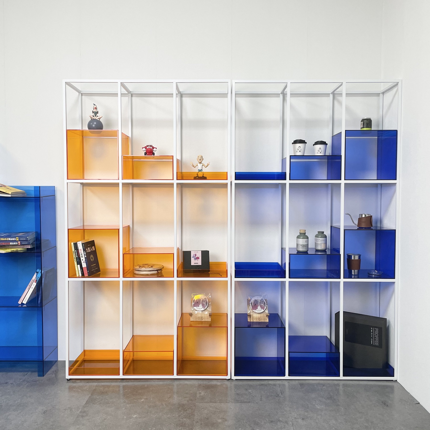 北欧亚克力隔断隔板置物架网红九宫格办公室落地展示陈列创意架子