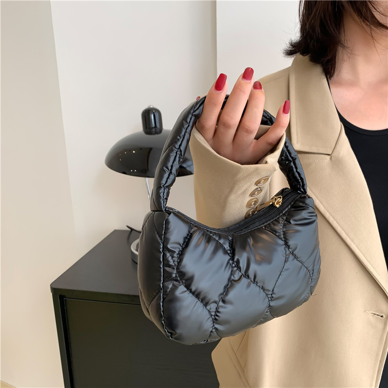 Simple Cotton-Padded Bag Women's Bag 2022 Autumn and Winter New Trendy Diamond Embroidery Thread Shoulder Underarm Selenodont Bag Handbag Small