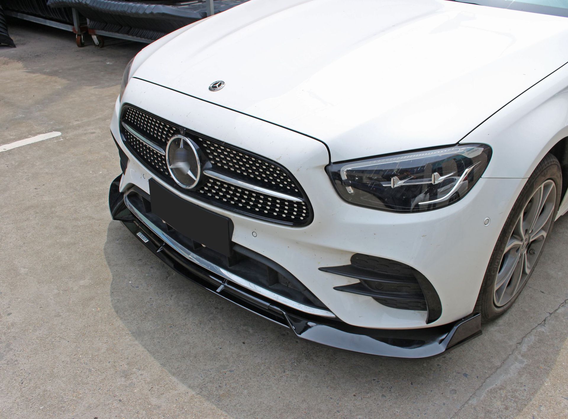 适用于21款奔驰e级前铲奔驰巴博斯w213前唇改装尾翼百叶包围侧裙