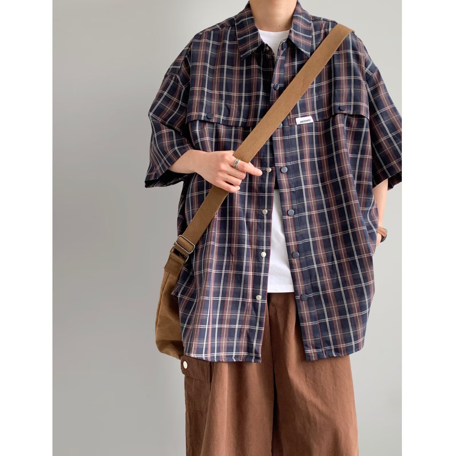 港风新款短袖衬衫男士2024夏季复古高级感痞帅半袖格子衬衣爆款潮