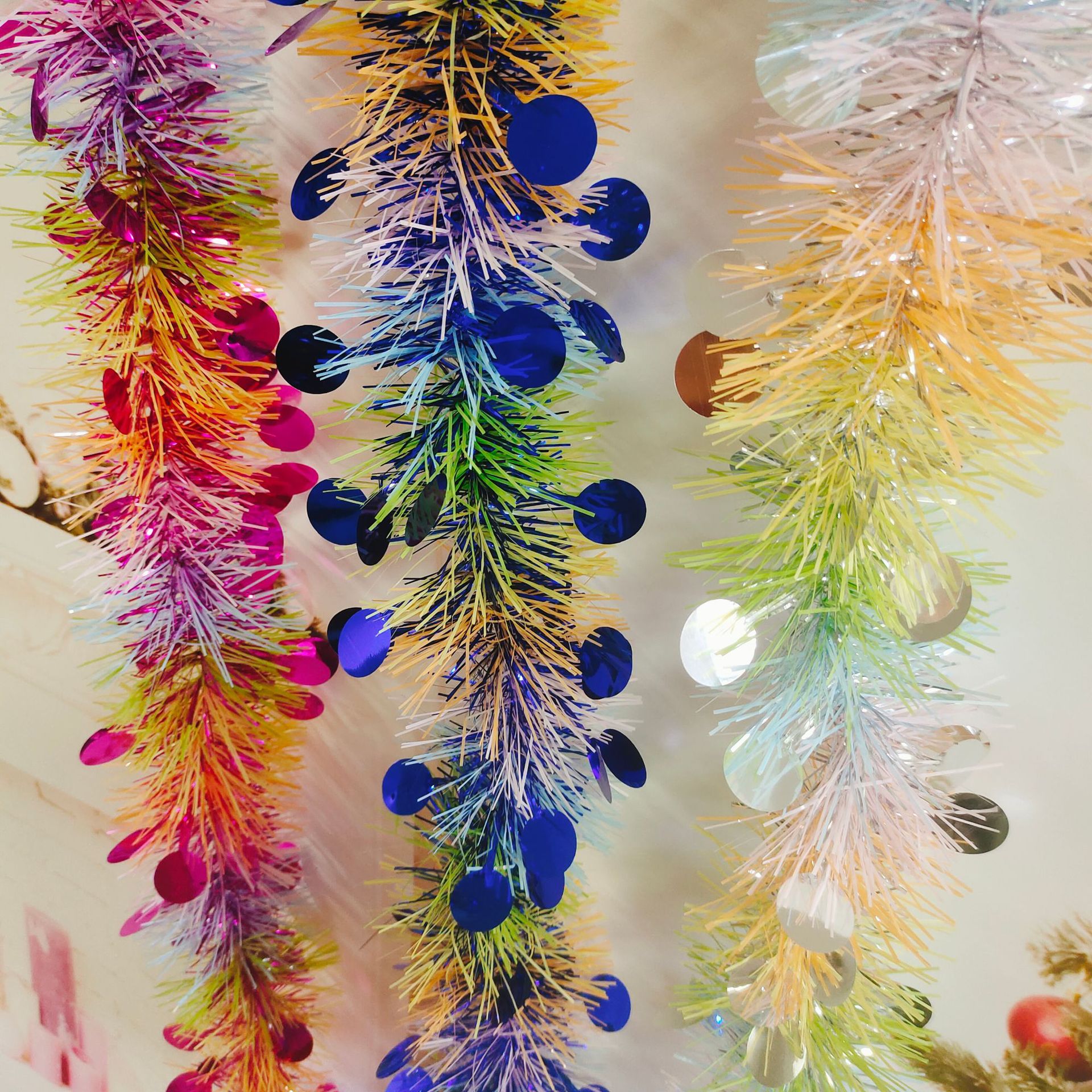 批发 跨境圣诞节装饰彩条马卡龙结婚生日派对布置节日毛条彩带2米