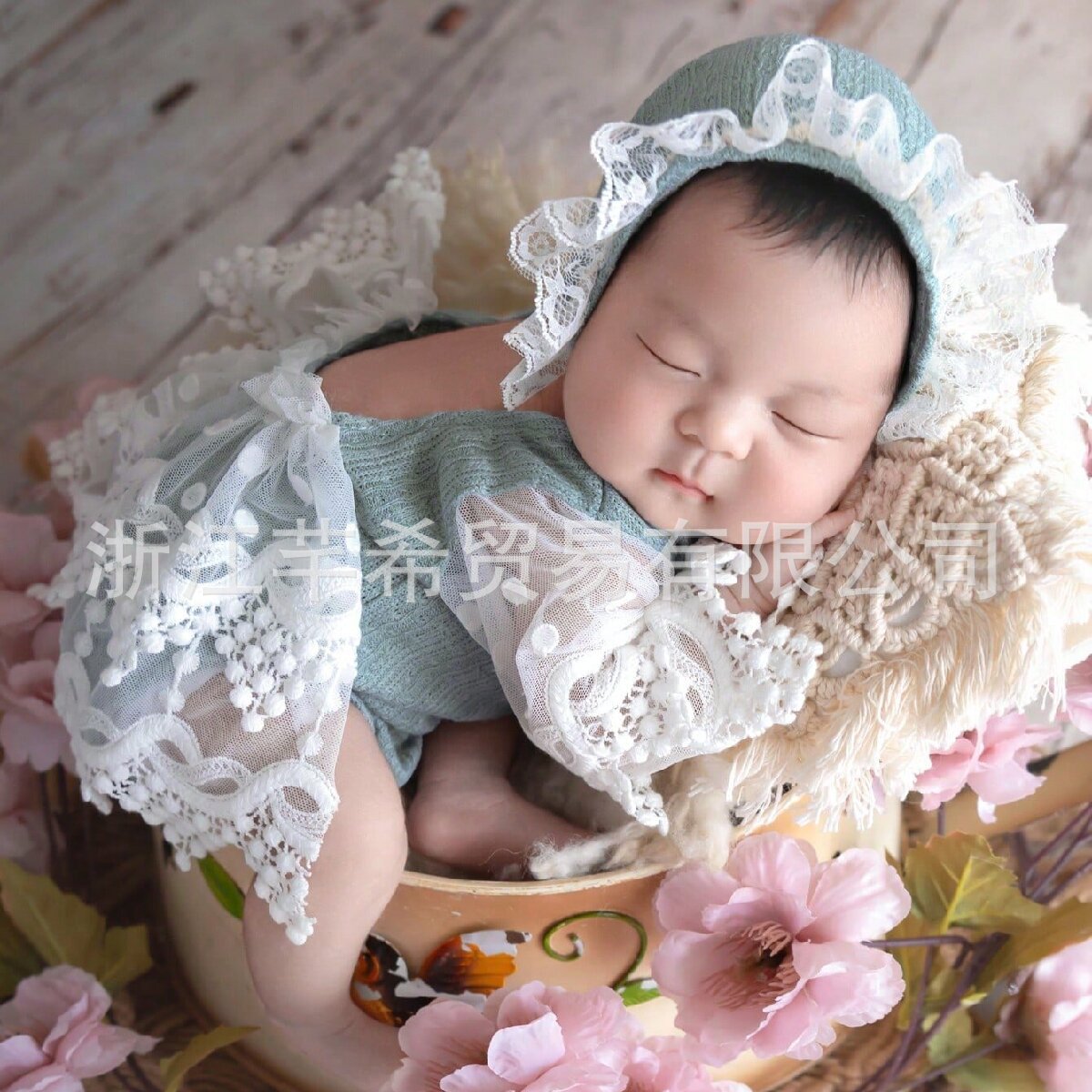 新生儿拍照服大花边蕾丝哈衣帽子套装 影楼婴儿摄影拍照服饰
